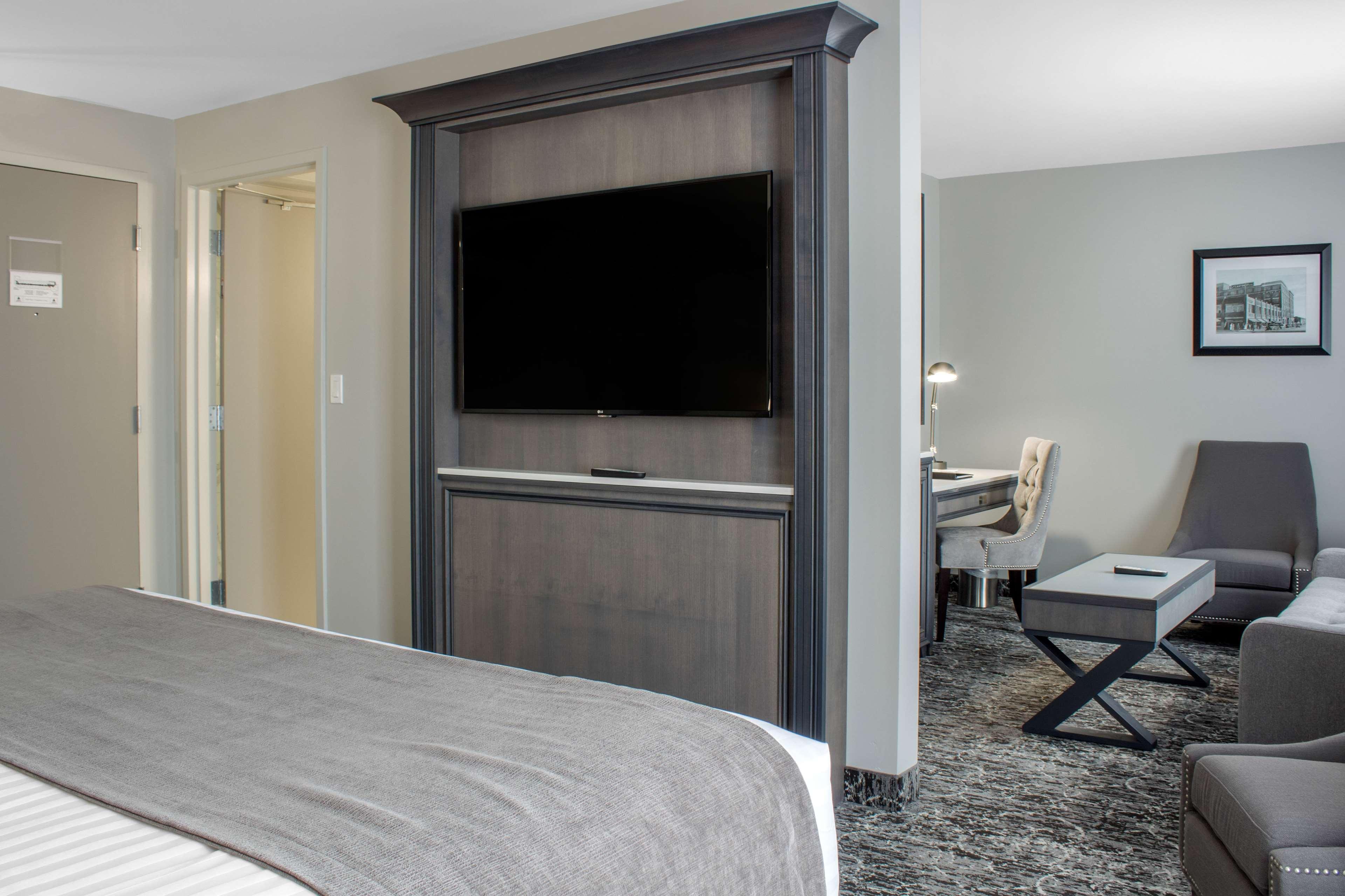 Chateau Moncton Trademark Collection By Wyndham Bagian luar foto