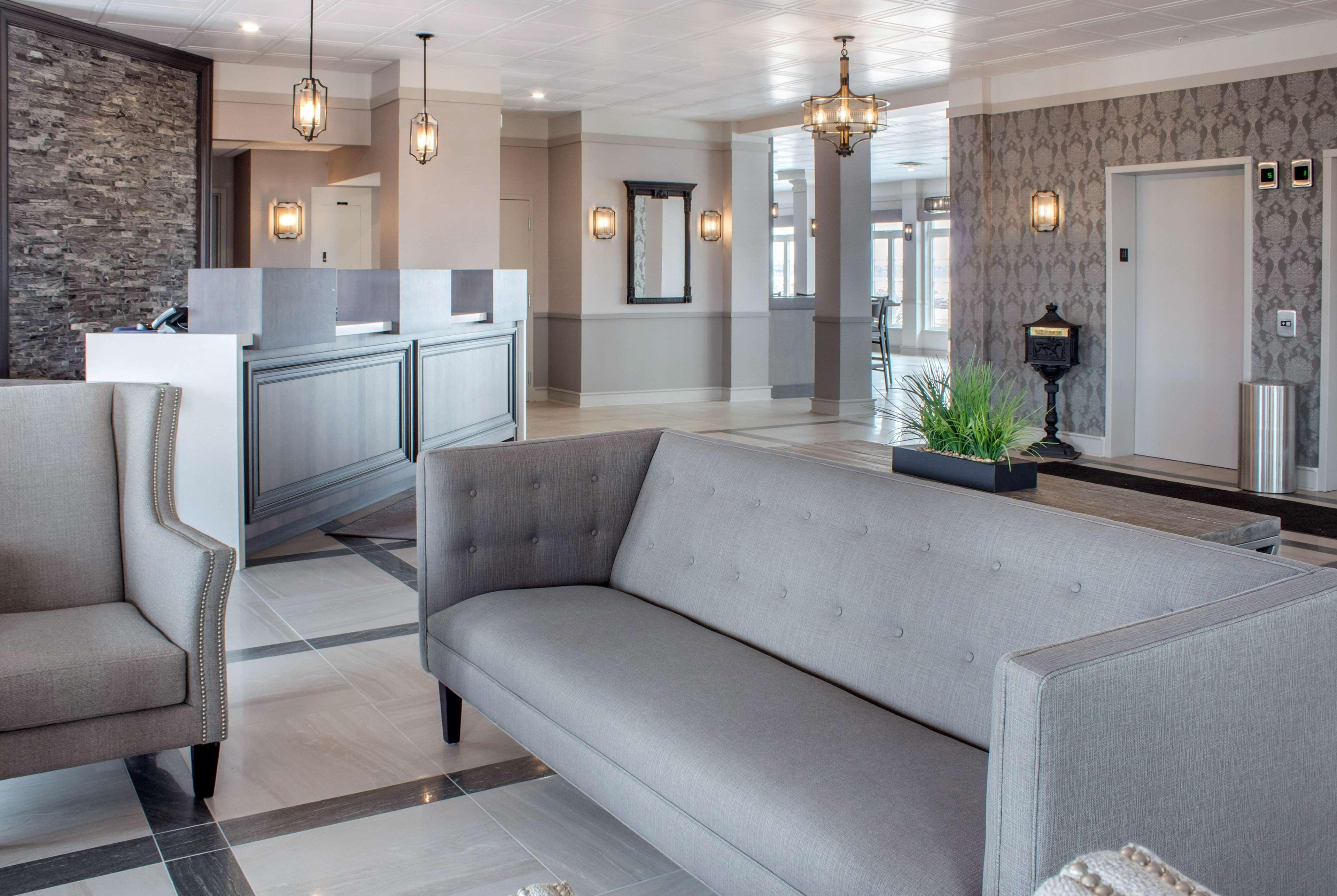 Chateau Moncton Trademark Collection By Wyndham Bagian luar foto