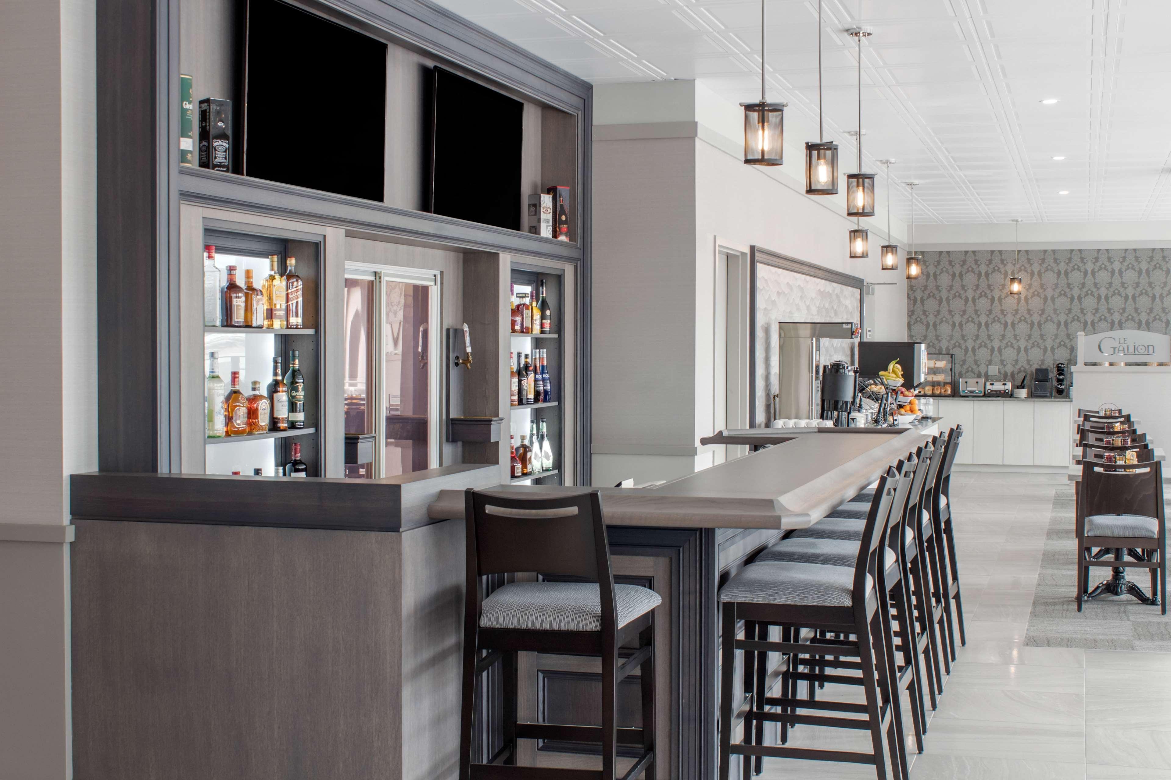 Chateau Moncton Trademark Collection By Wyndham Bagian luar foto