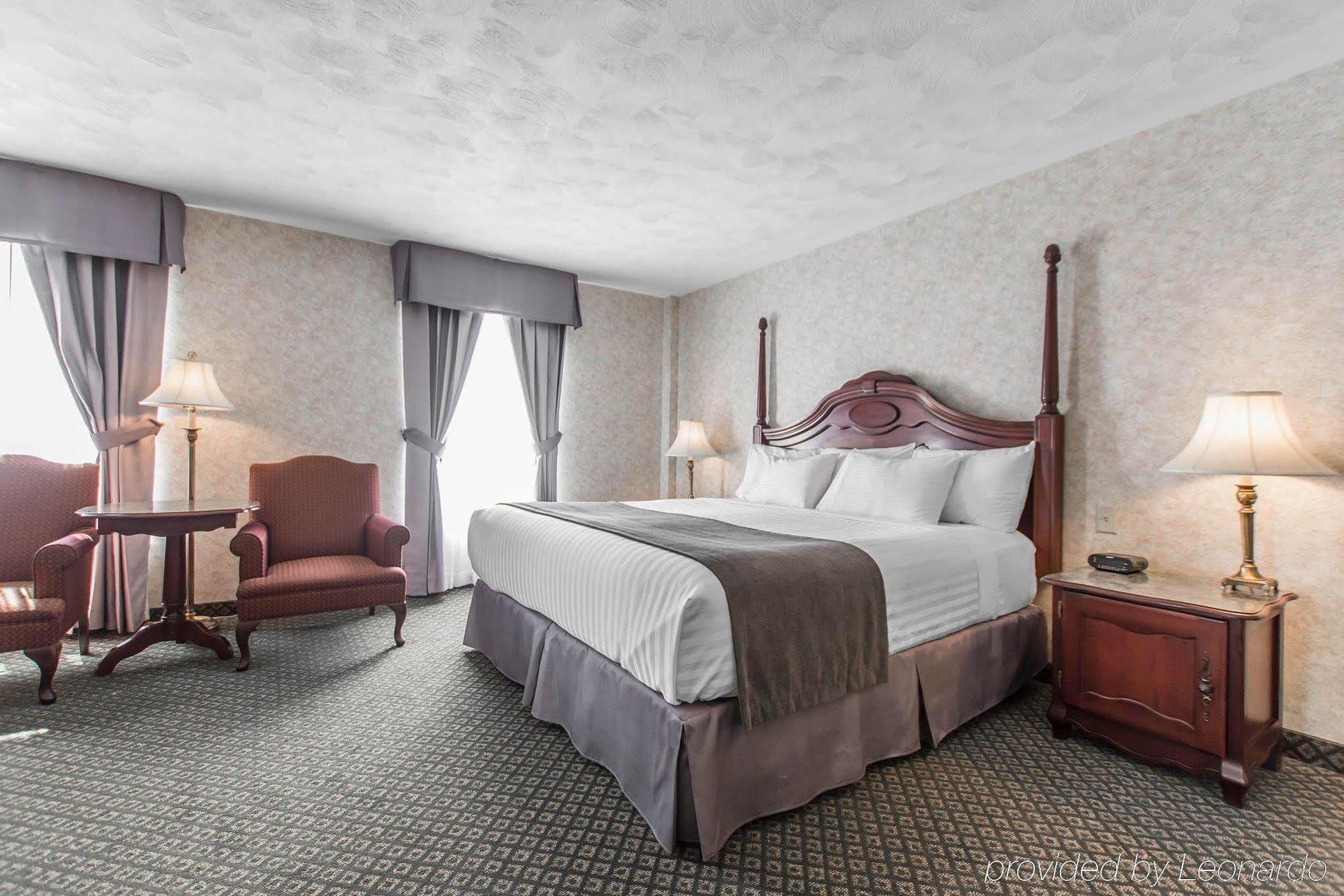 Chateau Moncton Trademark Collection By Wyndham Bagian luar foto
