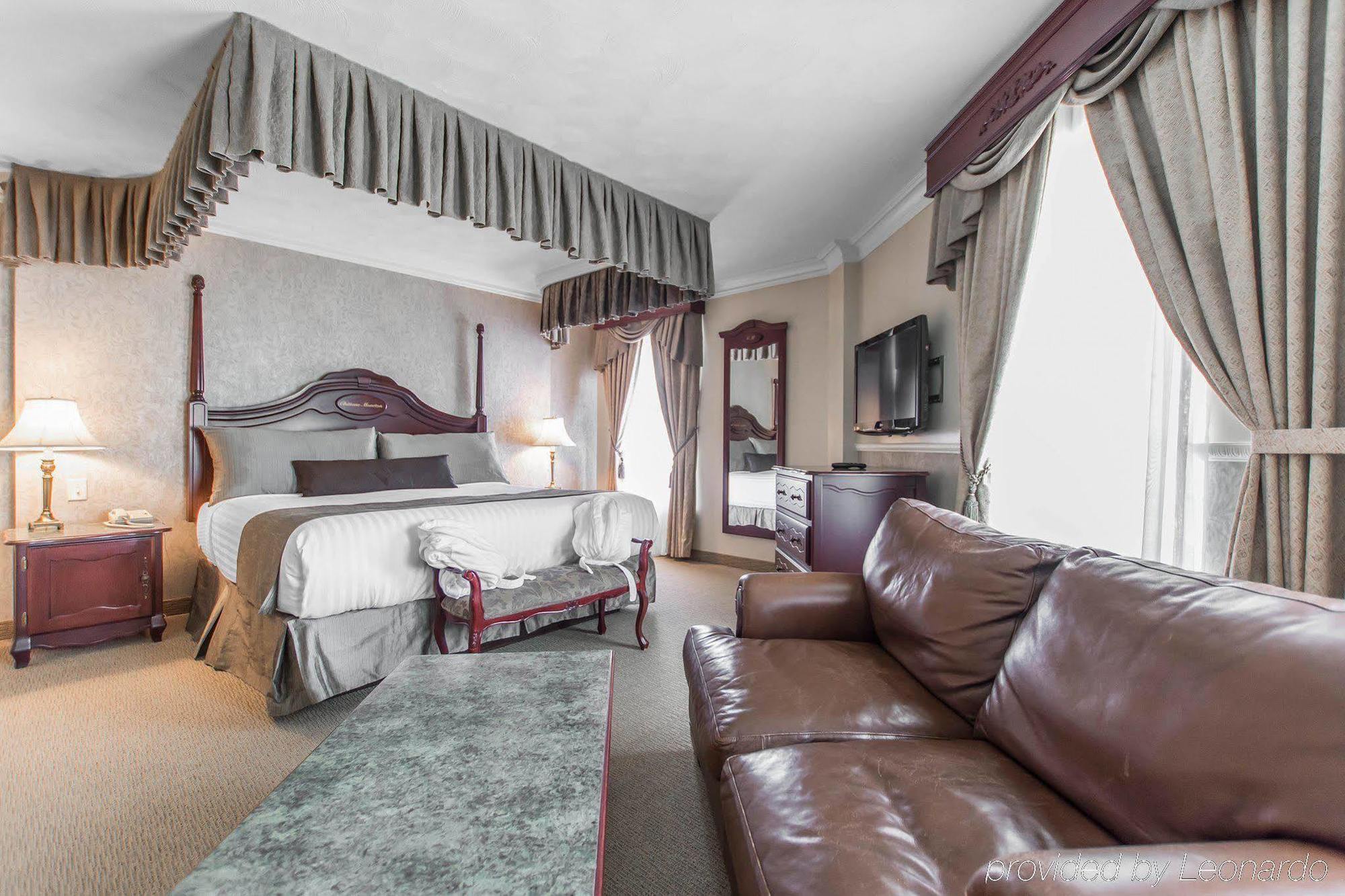 Chateau Moncton Trademark Collection By Wyndham Bagian luar foto
