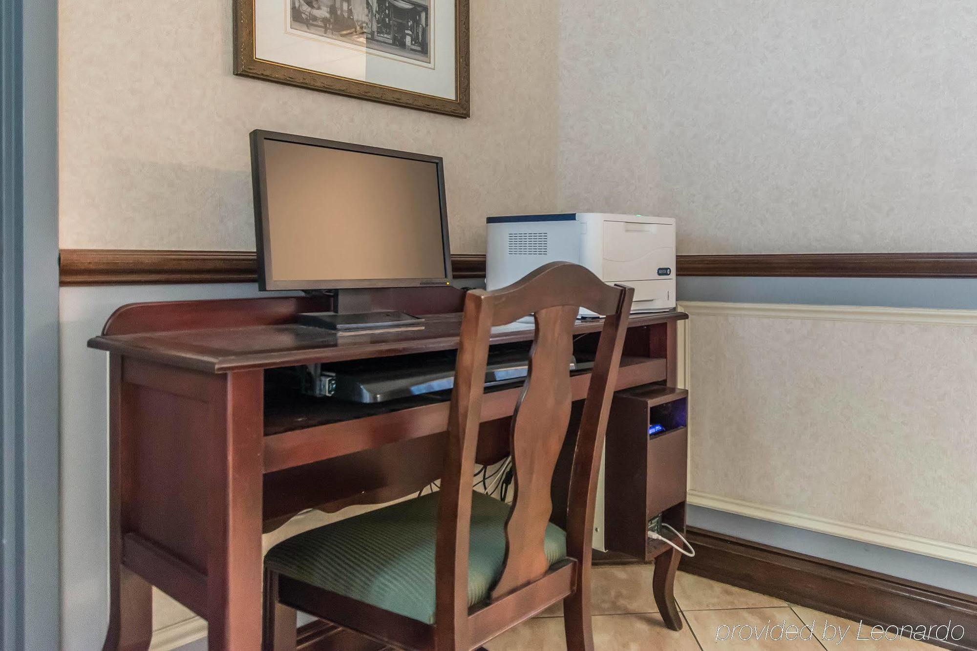 Chateau Moncton Trademark Collection By Wyndham Bagian luar foto